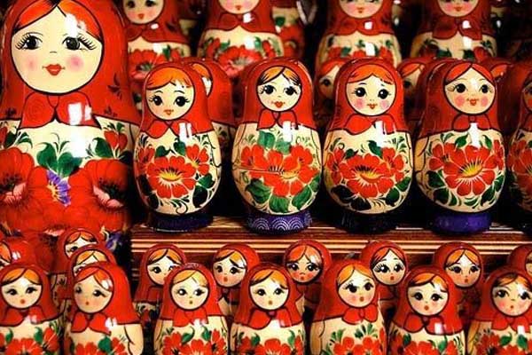 俄罗斯:漆盒,套娃
